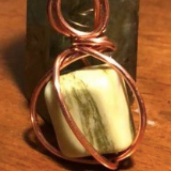 Serpentine Pendant - Picture 1 of 2